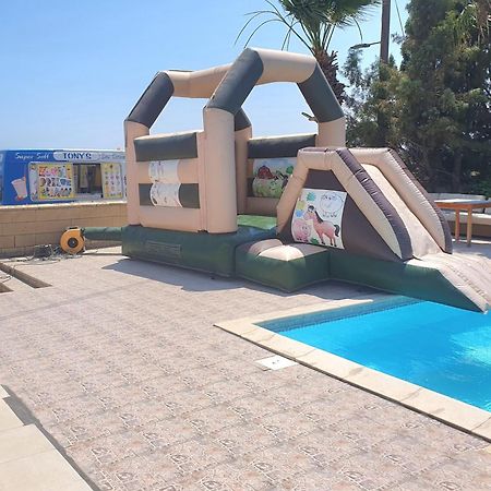Larnaca Mansion Ideal For 3 Families Or More Pokoj fotografie