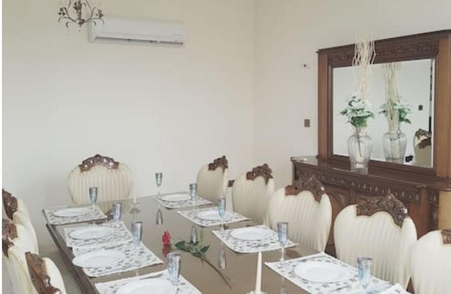 Larnaca Mansion Ideal For 3 Families Or More Exteriér fotografie