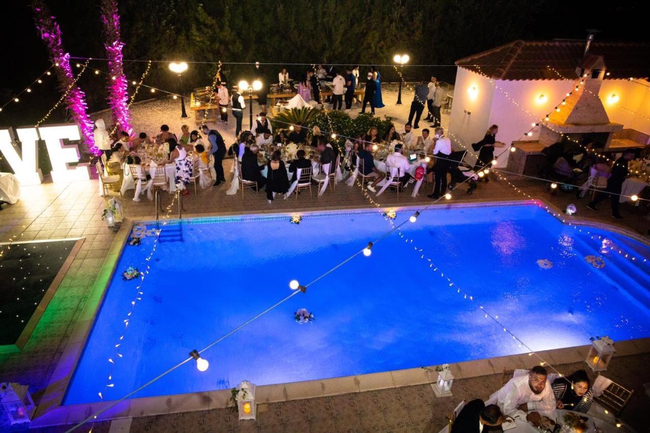 Larnaca Mansion Ideal For 3 Families Or More Exteriér fotografie