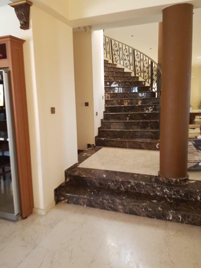 Larnaca Mansion Ideal For 3 Families Or More Exteriér fotografie